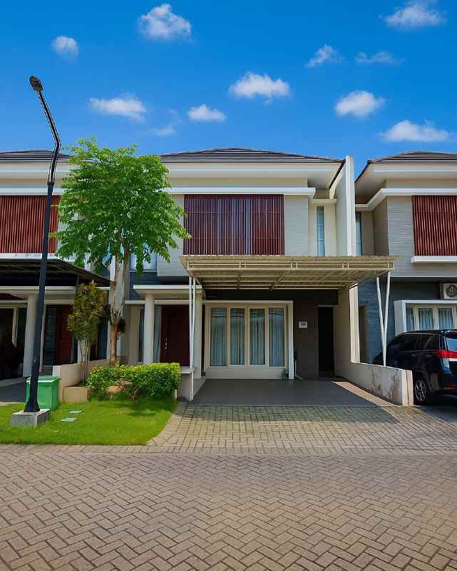 dijual rumah royal residence