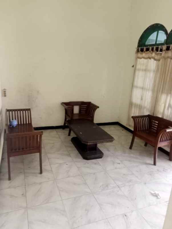 dijual rumah rungkut asri