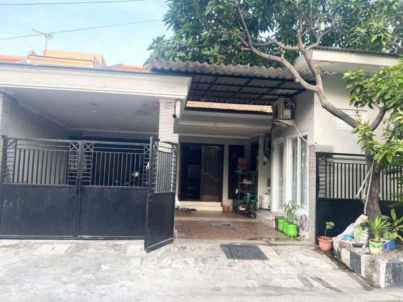 dijual rumah rungkut asri