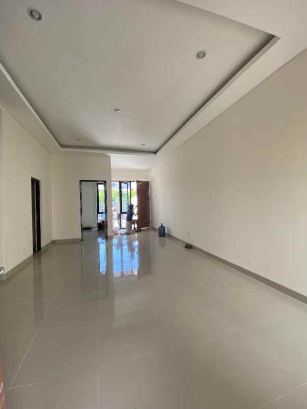 dijual rumah rungkut mapan