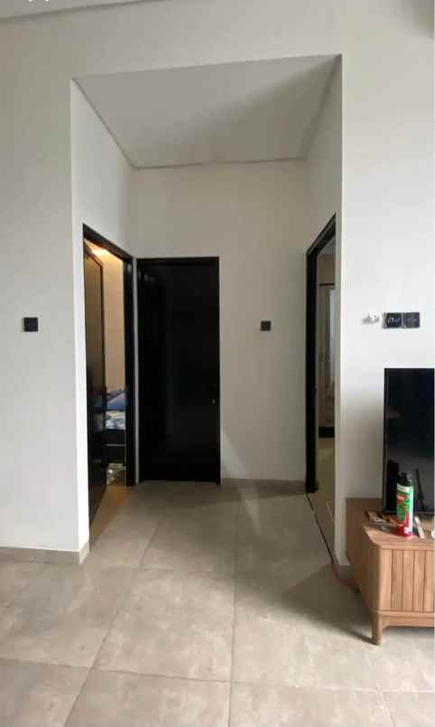 dijual rumah sambiroto