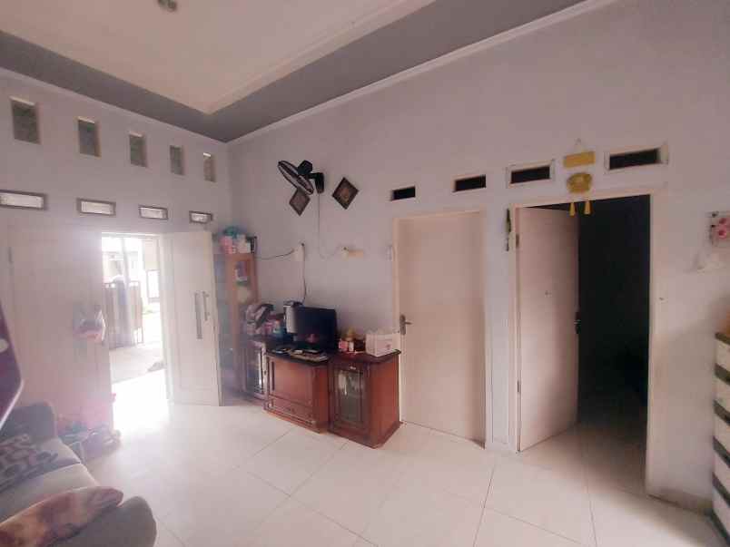 dijual rumah sasakpanjang permai