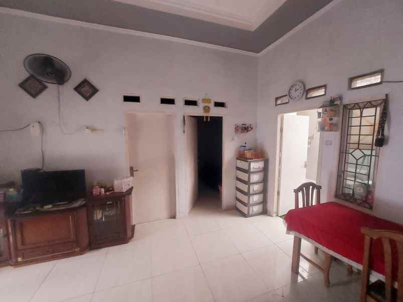 dijual rumah sasakpanjang permai