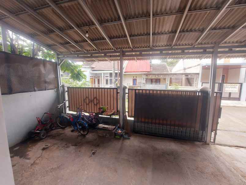 dijual rumah sasakpanjang permai