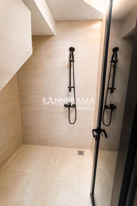 dijual rumah sawangan