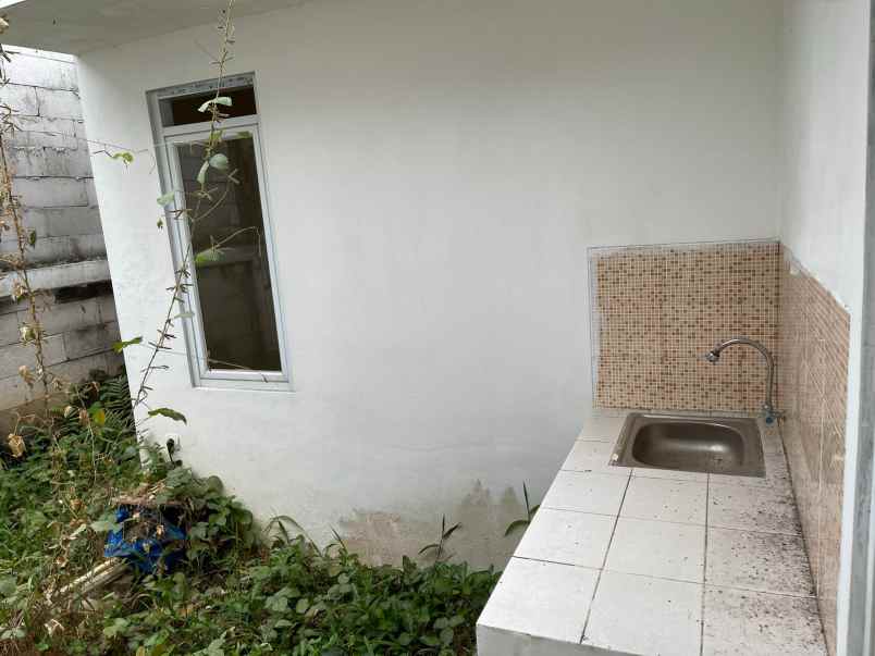 dijual rumah sawangan bedahan depok