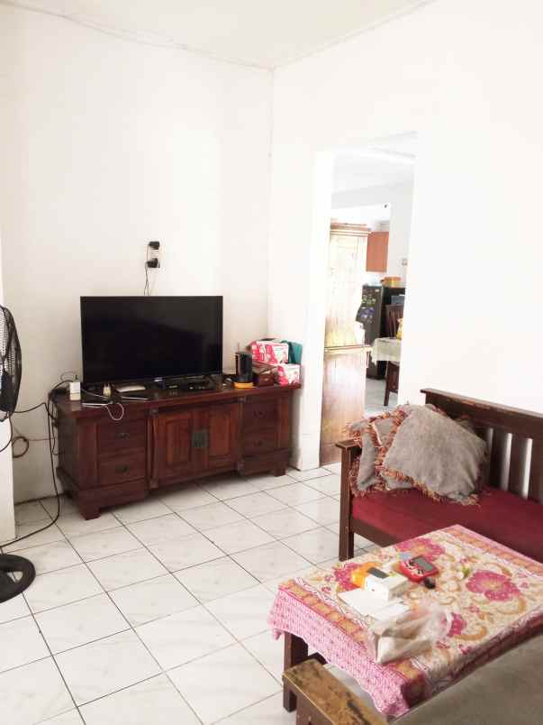 dijual rumah second kawasan bintaro sektor 2