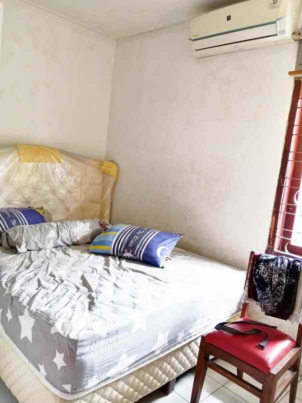 dijual rumah second kawasan bintaro sektor 2