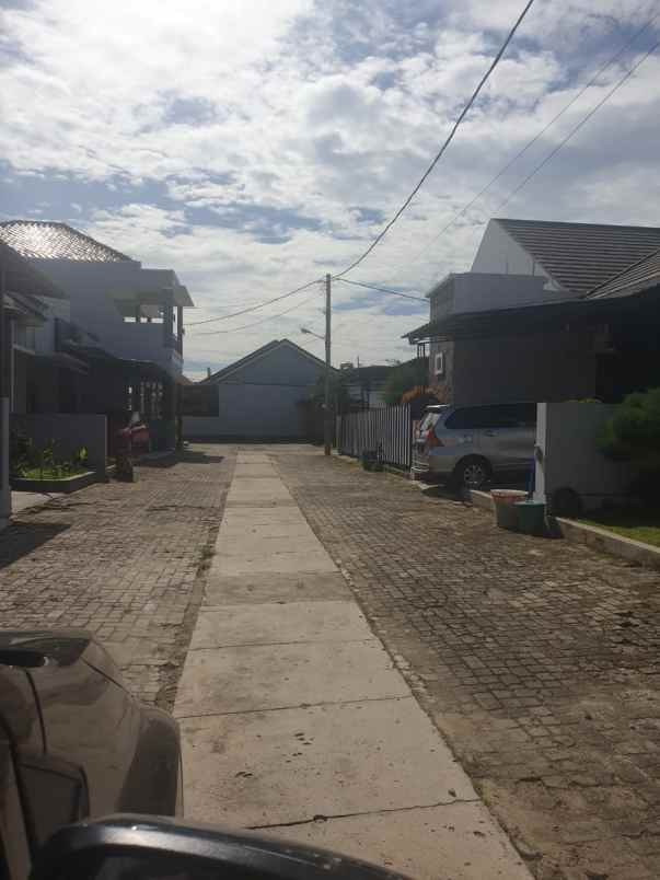dijual rumah sepang jaya