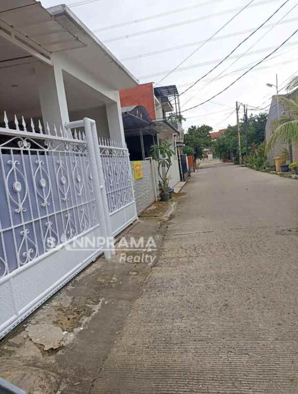 dijual rumah serua bojongsari depok