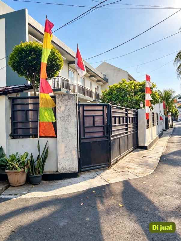 dijual rumah setiabudi