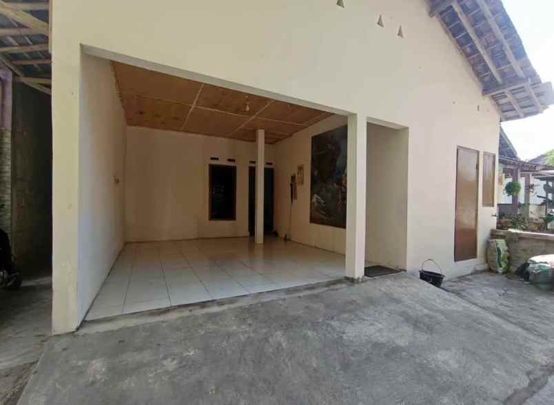 dijual rumah sewon