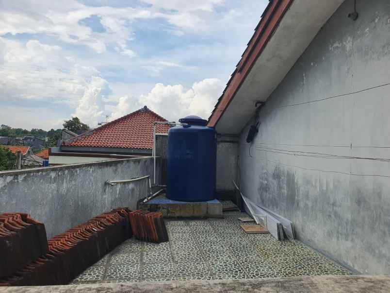 dijual rumah siap huni