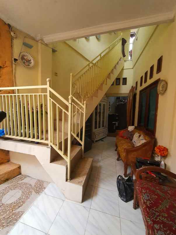 dijual rumah siap huni