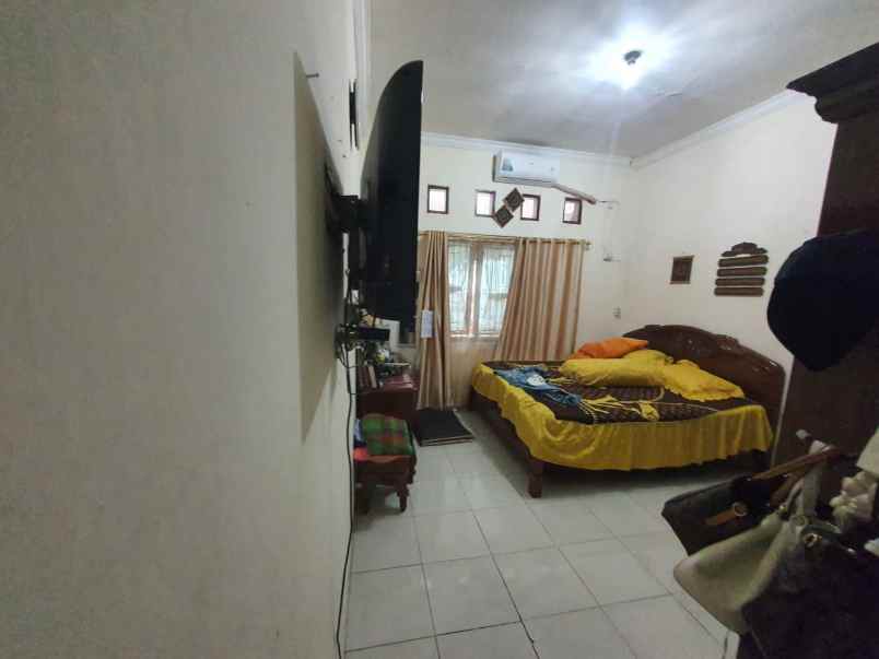 dijual rumah siap huni