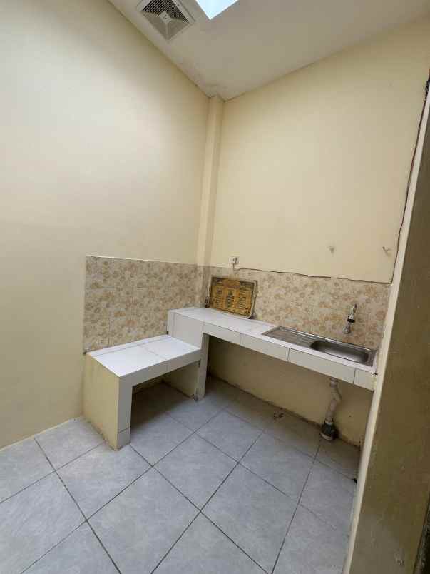 dijual rumah siap huni