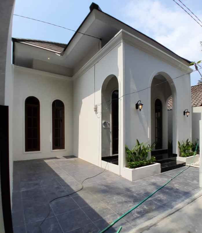 dijual rumah sleman