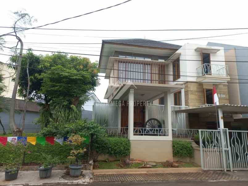dijual rumah split level di bsd city