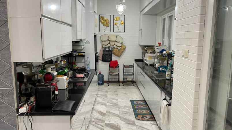 dijual rumah springhill golf residence