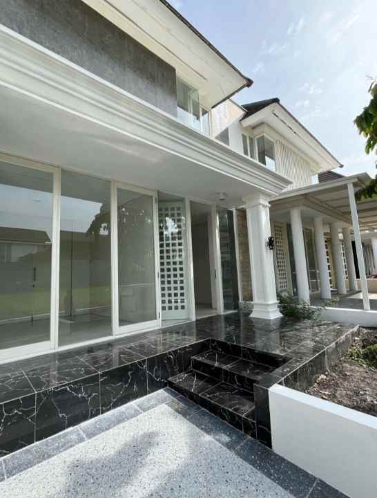 dijual rumah stone gate citraland