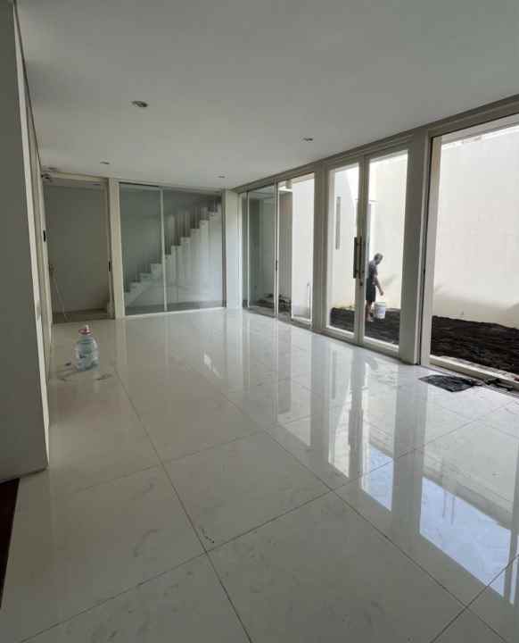 dijual rumah stone gate citraland
