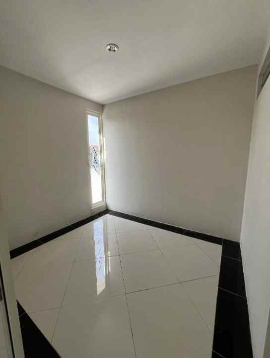 dijual rumah stone gate citraland