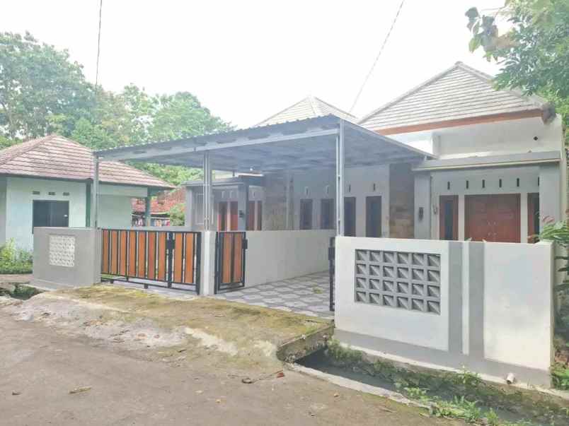 dijual rumah sumberharjo