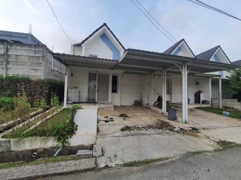 dijual rumah talaga bestari