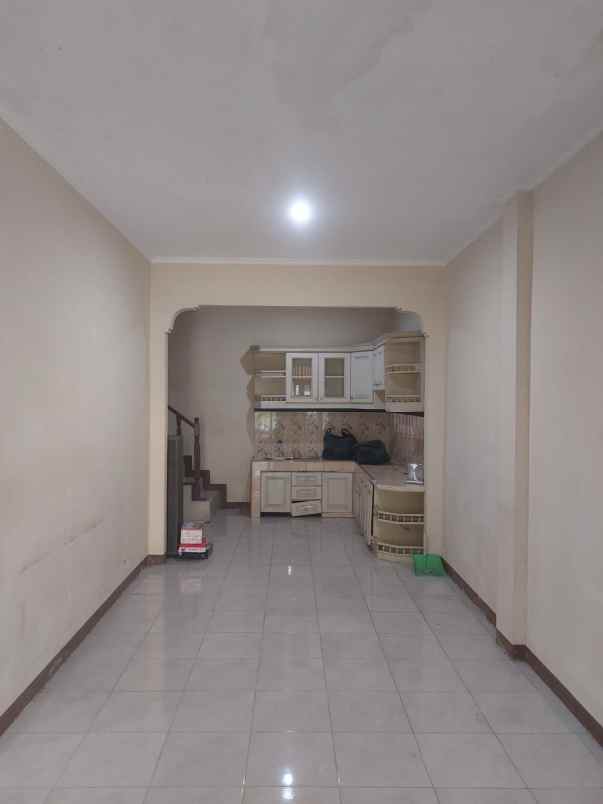 dijual rumah taman harapan baru kota bekasi