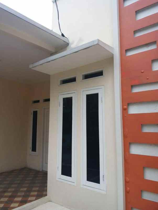 dijual rumah taman harapan baru kota bekasi