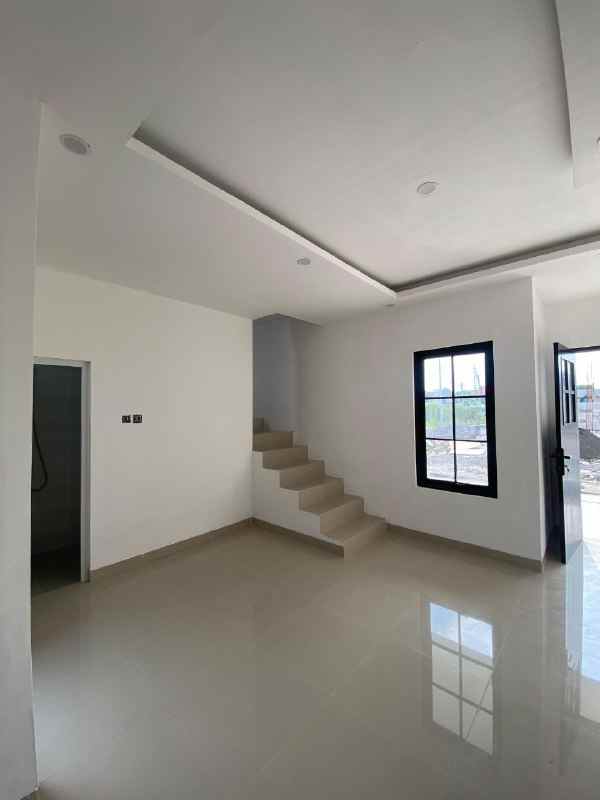 dijual rumah taman jivva