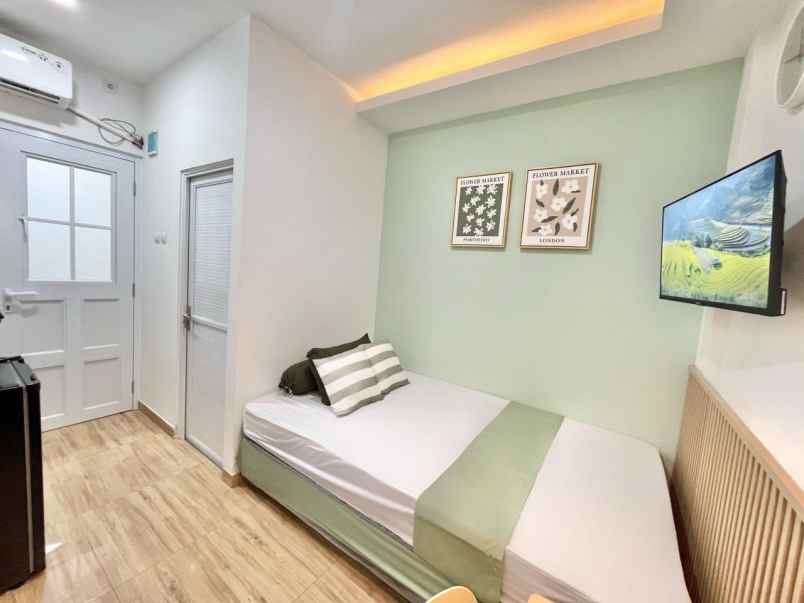 dijual rumah taman sari