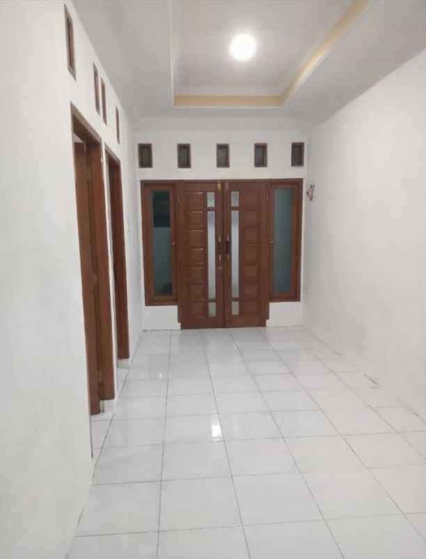 dijual rumah taman wisma asri