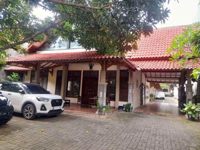 dijual rumah telaga bodas