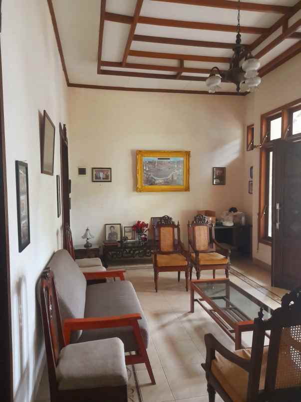 dijual rumah telaga bodas