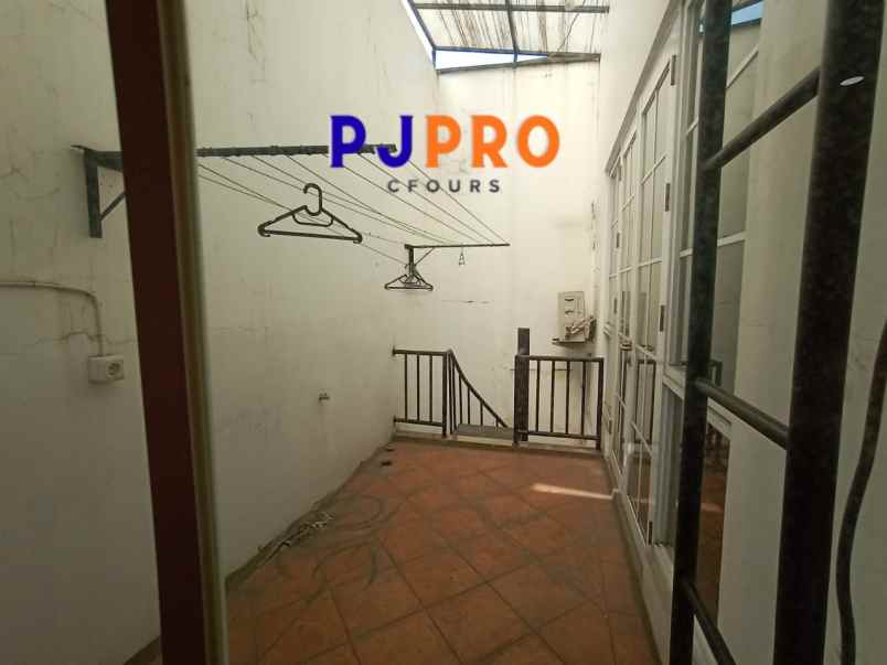 dijual rumah the royal residence