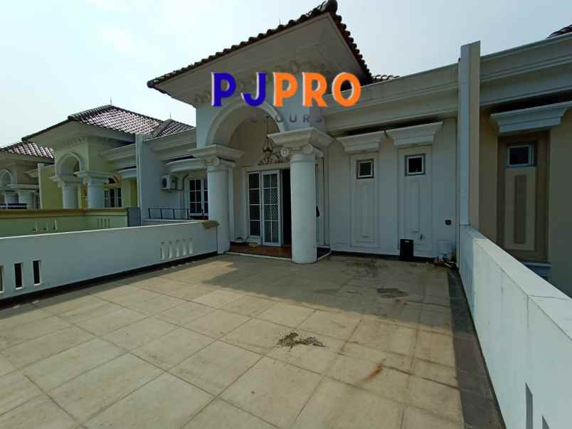 dijual rumah the royal residence