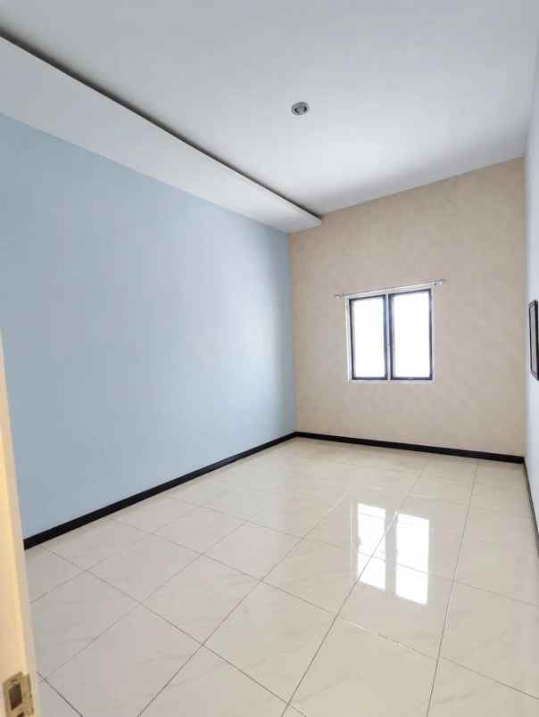dijual rumah tidar