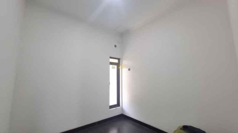 dijual rumah tirtomartani