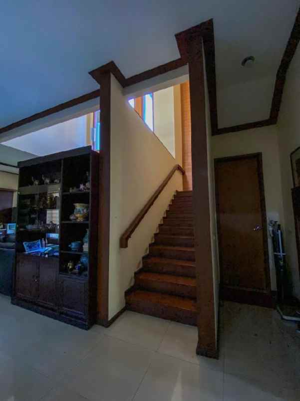 dijual rumah turangga buah batu 7 5 m nego