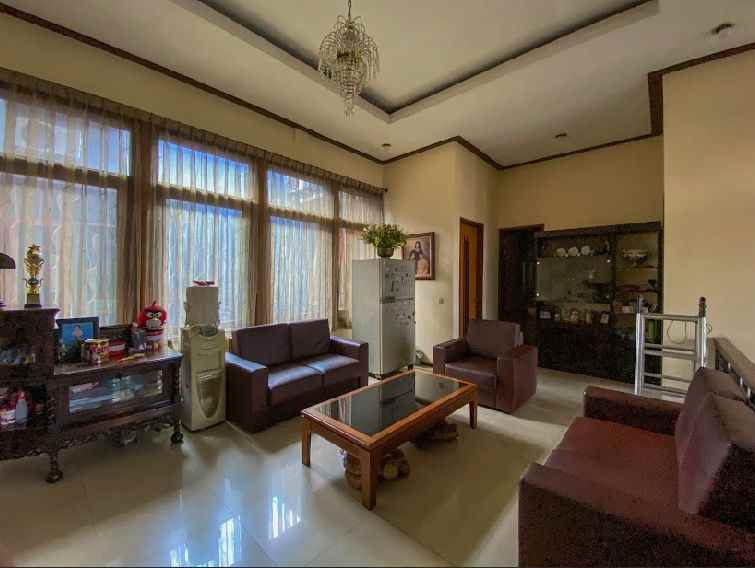 dijual rumah turangga buah batu 7 5 m nego