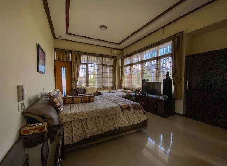 dijual rumah turangga buah batu 7 5 m nego