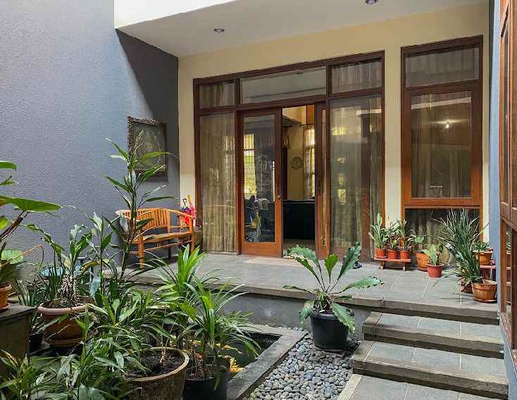 dijual rumah turangga buah batu 7 5 m nego
