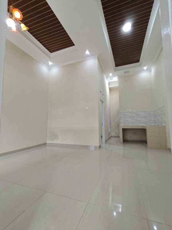 dijual rumah villa gading harapan 3