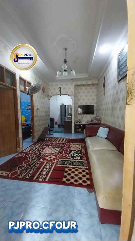 dijual rumah villa mutiara gading 1