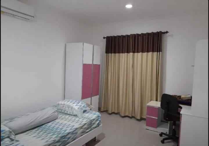 dijual rumah wanakerta