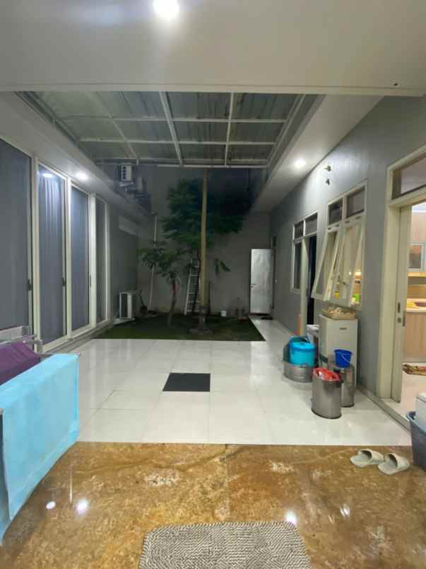 dijual rumah wisata bukit mas