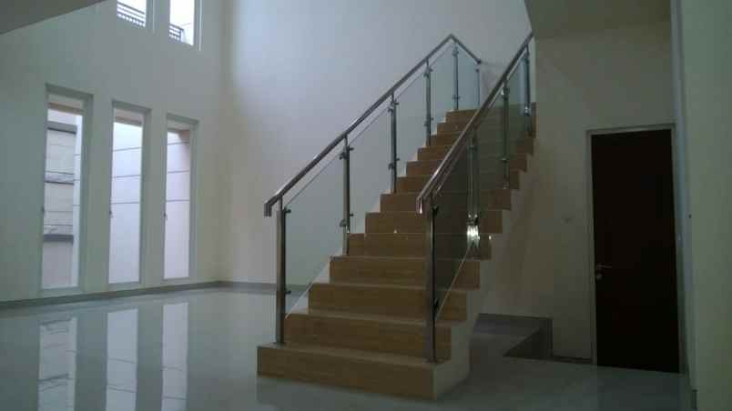 dijual rumah wisata bukit mas