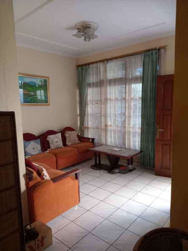 dijual tanah bonus rumah di lokasi strategis dan asri