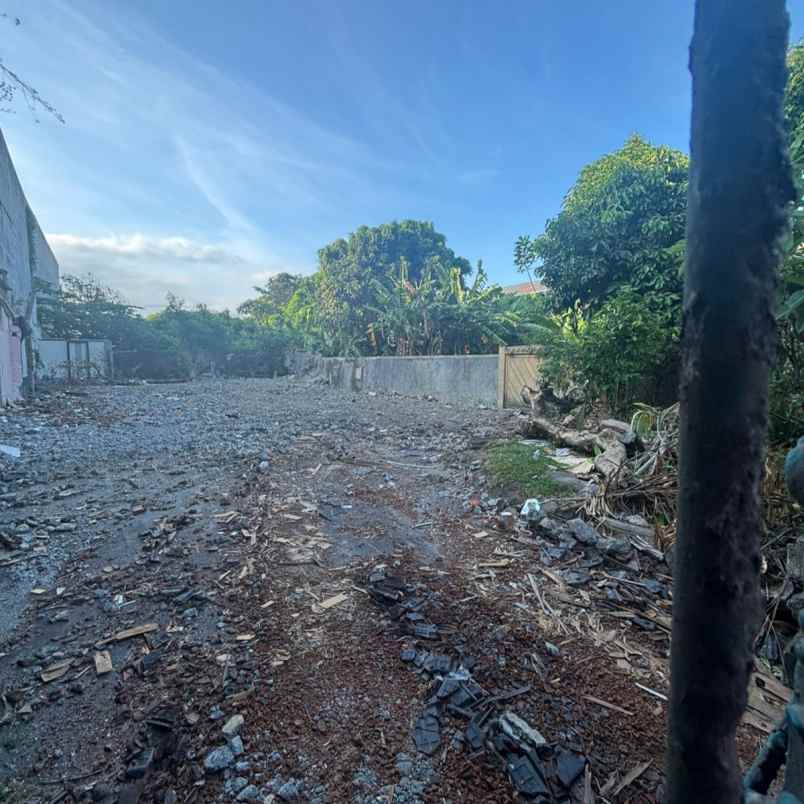 dijual tanah bung tomo gatsu barat